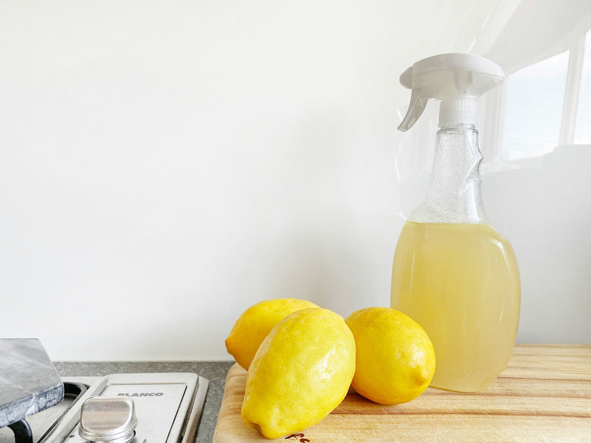 7 Surprising Ways to Use Vinegar in Your Bathroom