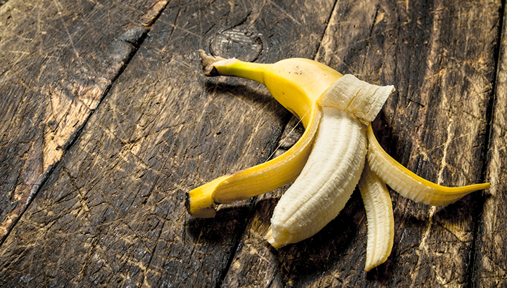 Can banana peels whiten your teeth